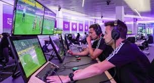 2019 赛季：太空人队贝尔兰德投出生涯第三场无安打比赛，三振数破 3000