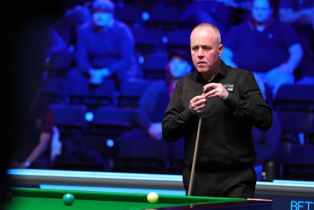 在讨论詹姆 在讨论詹姆